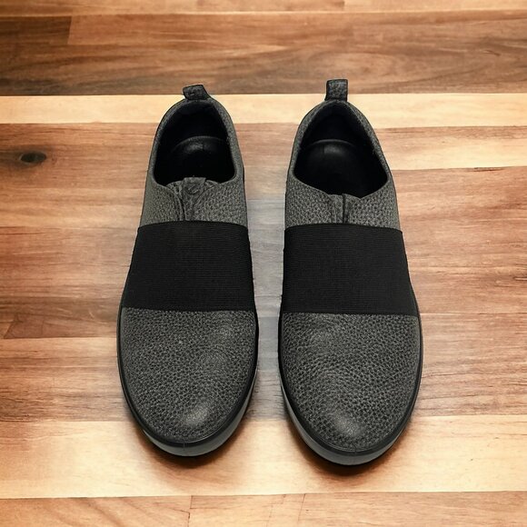 ECCO Soft 8 Band Women's Slip On Sneaker - Picture 1 of 9